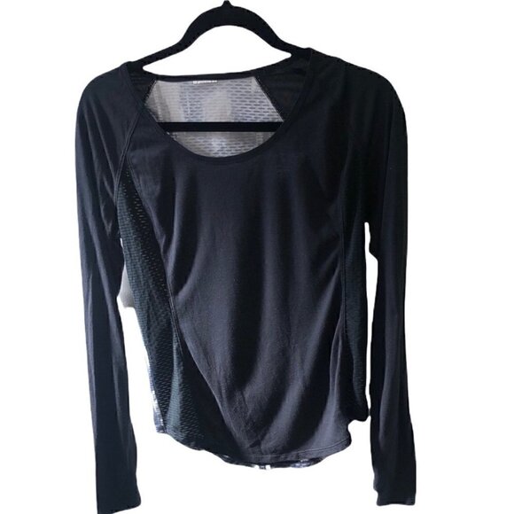 Under Armour Mesh Running Long Sleeve Top Size Small - Picture 1 of 11